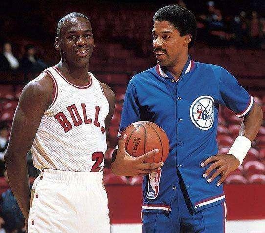 沙尔克官方：强烈谴责莱比锡火车头队球迷的种族歧视行为